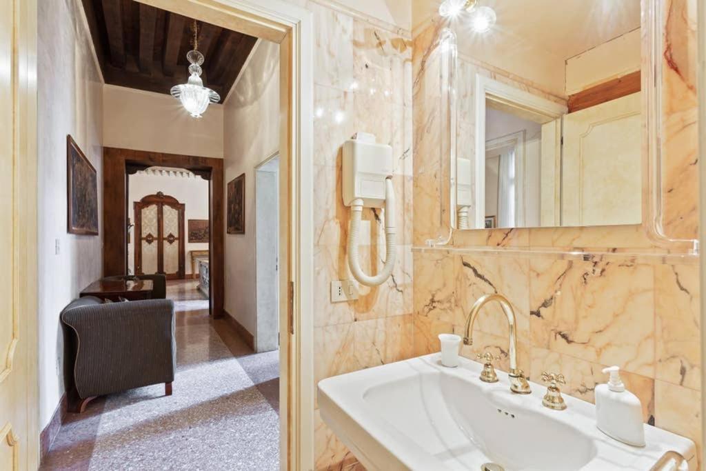 Doge Palace Luxury Apartment - Cannaregio 威尼斯 外观 照片